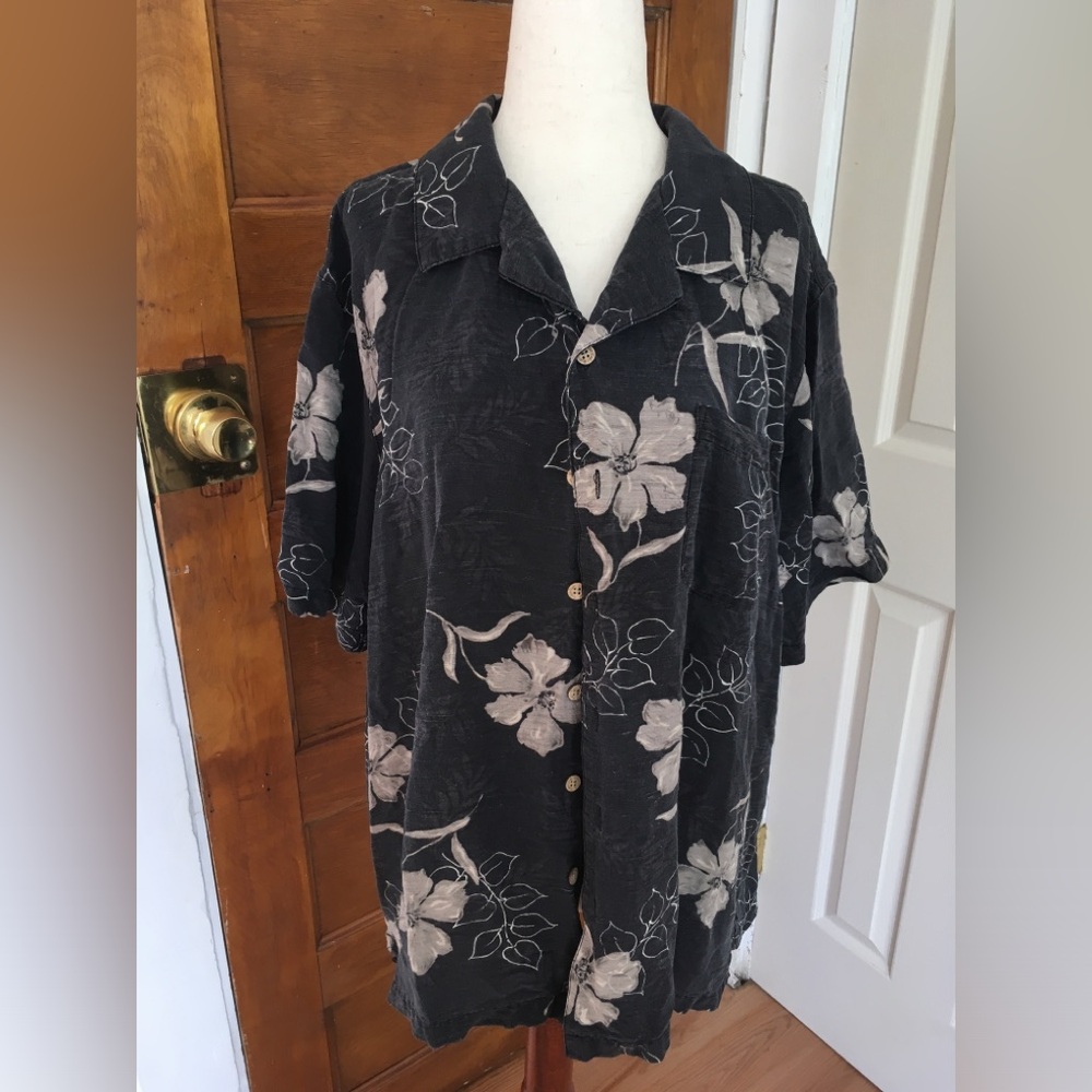 Batik Bay Black Silk Hawaiian Floral Button-Up Shirt